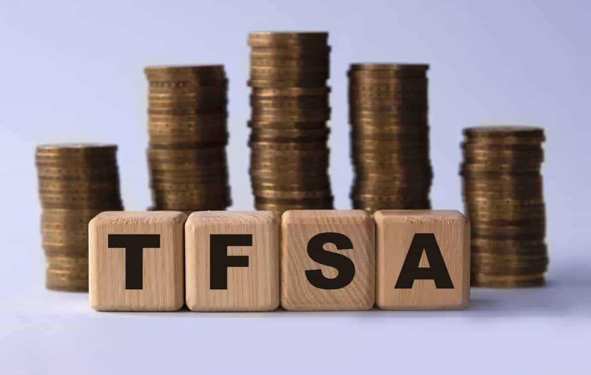 3 of the Best Canadian Stocks to Buy and Hold in a TFSA